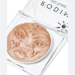 RODIN olio lusso Luxury Illuminating Powder